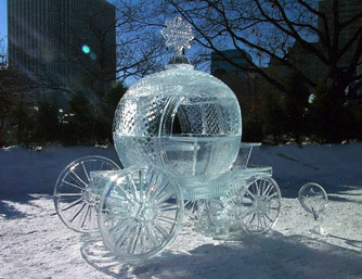 ice carriage, “A Winterlüde Fantasy,” ice sculpture of a fairy tale carriage, for Winterlüde, Ottawa Event, by Kevin Gregory and Antonio Young.